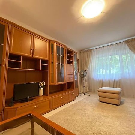 Lovely & Quiet 1-Bedroom Condo With Free Parking Bukurešť Exteriér fotografie